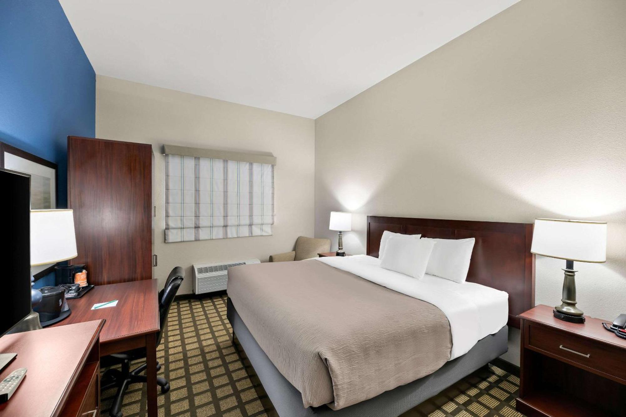 Quality Inn & Suites Big Spring Exterior photo