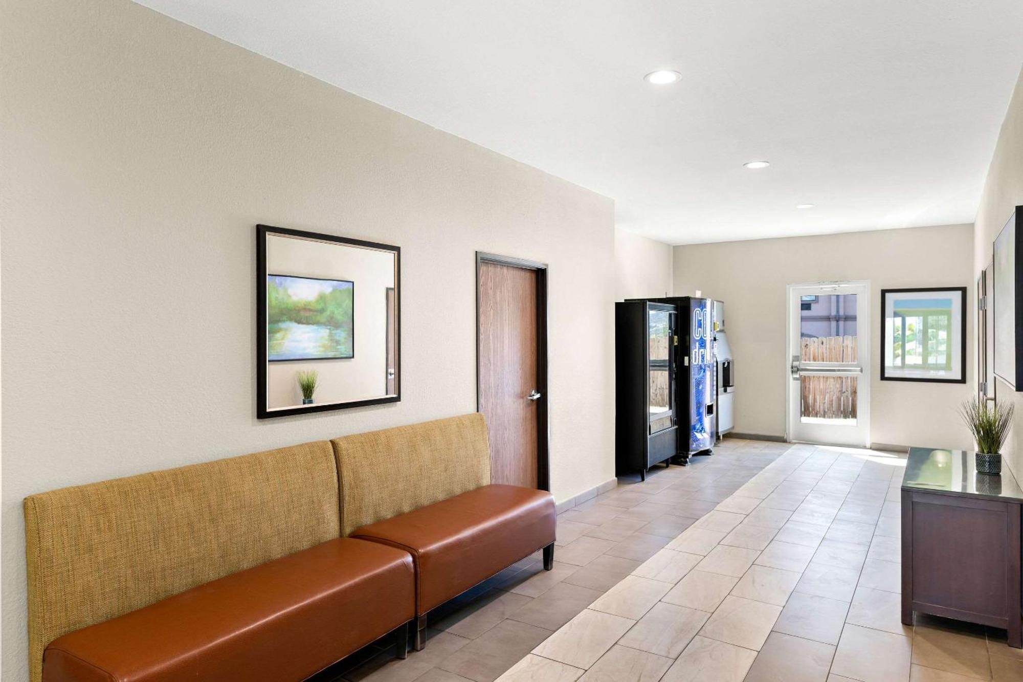 Quality Inn & Suites Big Spring Exterior photo