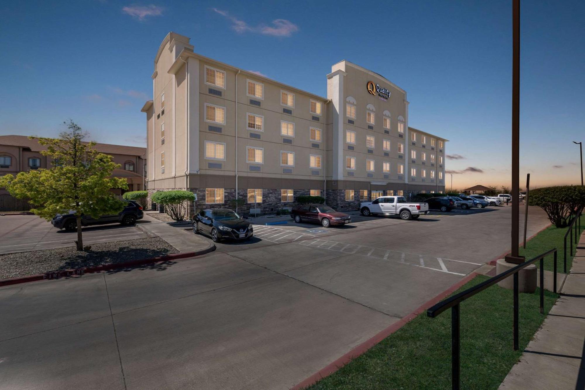 Quality Inn & Suites Big Spring Exterior photo